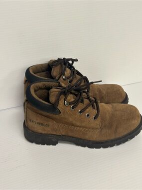 Women’s Raven Brahma Ankle Boots  Waterproof Brown Suede Size 7.5